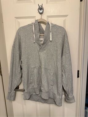 aerie Light Gray V-Neck Hooded Pullover Sweater